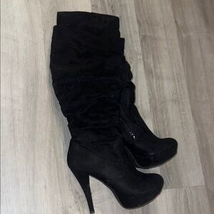 Elegant Black Knee-High Women's Boots